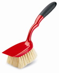 Щетка для чистки натуральная щетина короткая ручка  красн.(6)